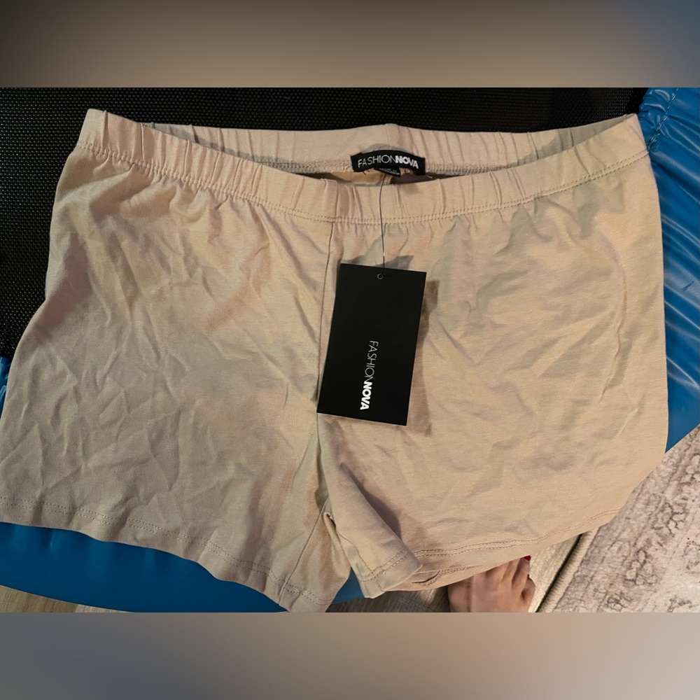 Nude shorts